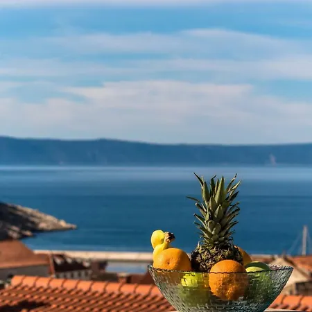 Skytub Apartment